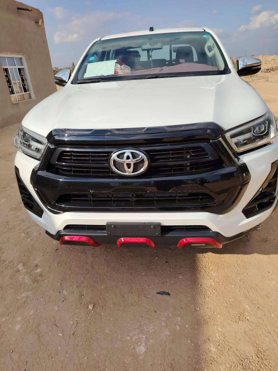 هايلوكس TRD موديل 23 لون أبيض صدفي رقم بغداد كفاله عامه ماشيه 42 الف حقيقي مكان السيارة النجف الإشراف 
#السعر_355
***********
