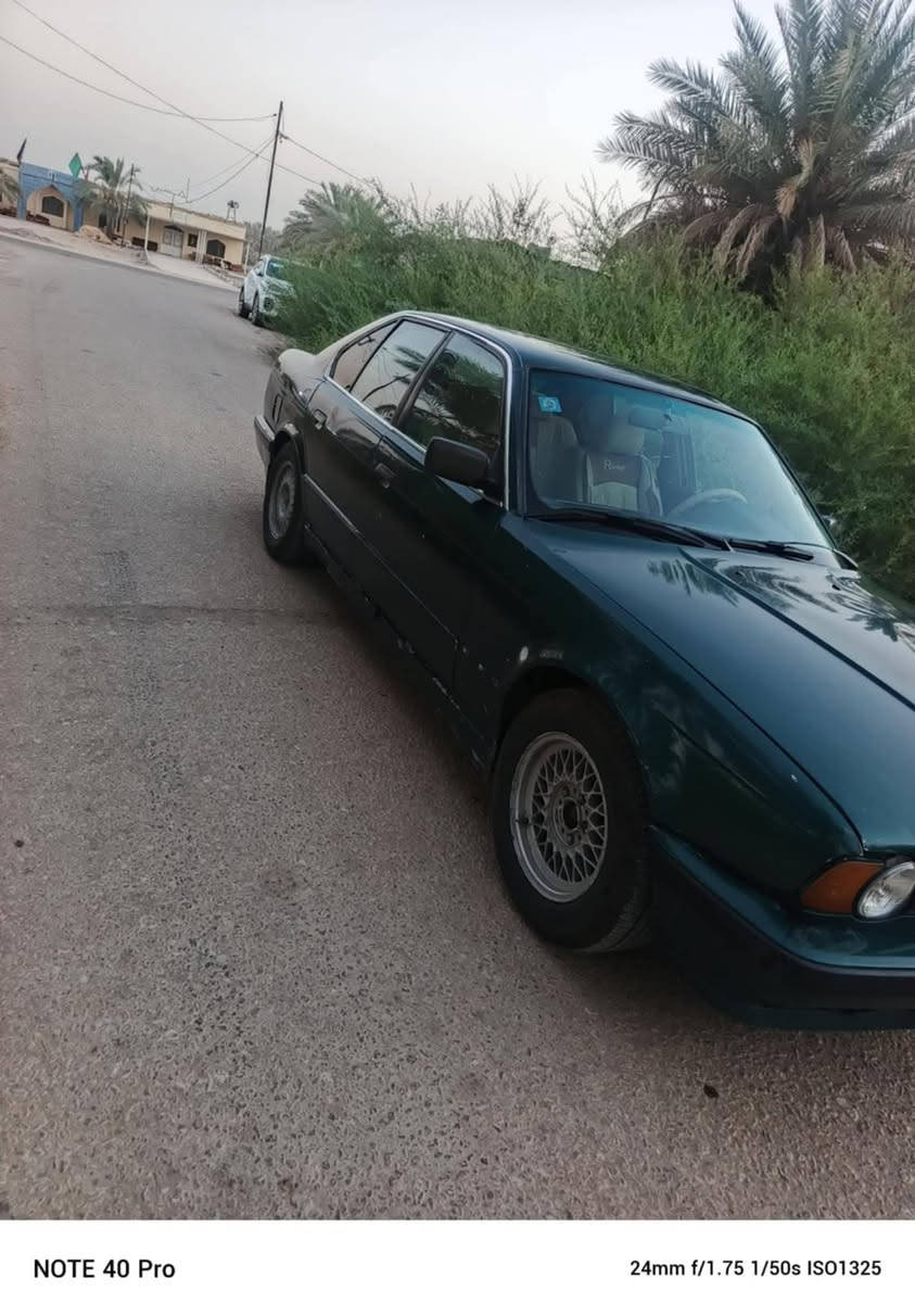مكينته مسكر فانوس كير جديد
تخم تاير حداديه جديد
رقم انبار تحويل مباشر 
تبريد شغال كهربائيات كله شغاله 
ما ناقصه اي شي عده الدعاميه 
السعر 25
***********
