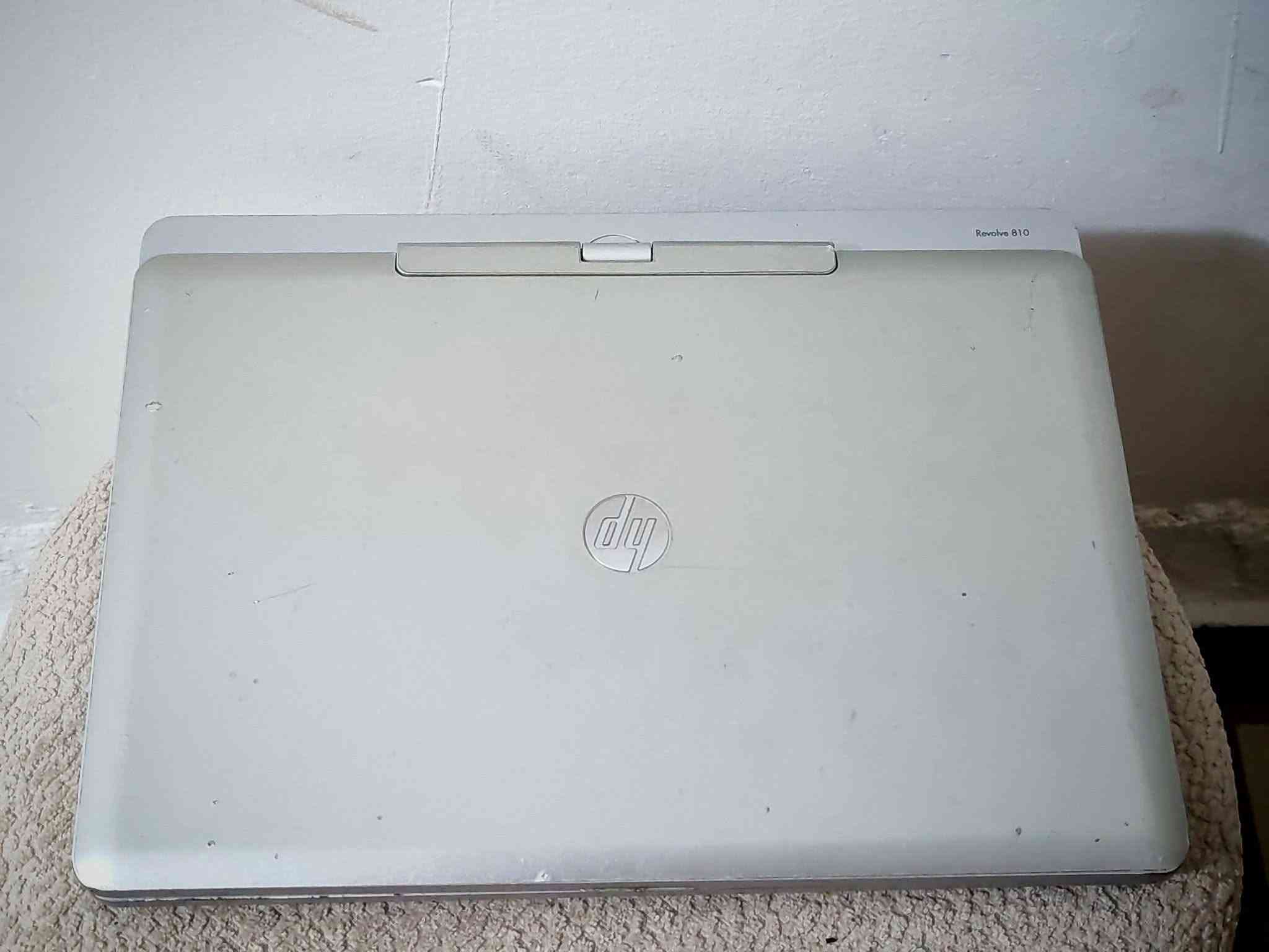لابتوب HP • i5 جيل4 • شاشة لمس 360