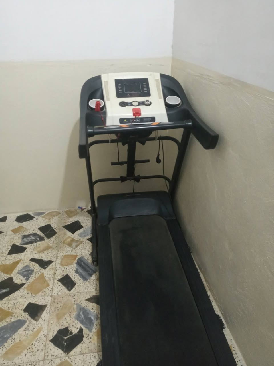 جهاز رياضة • مكفول • شغال