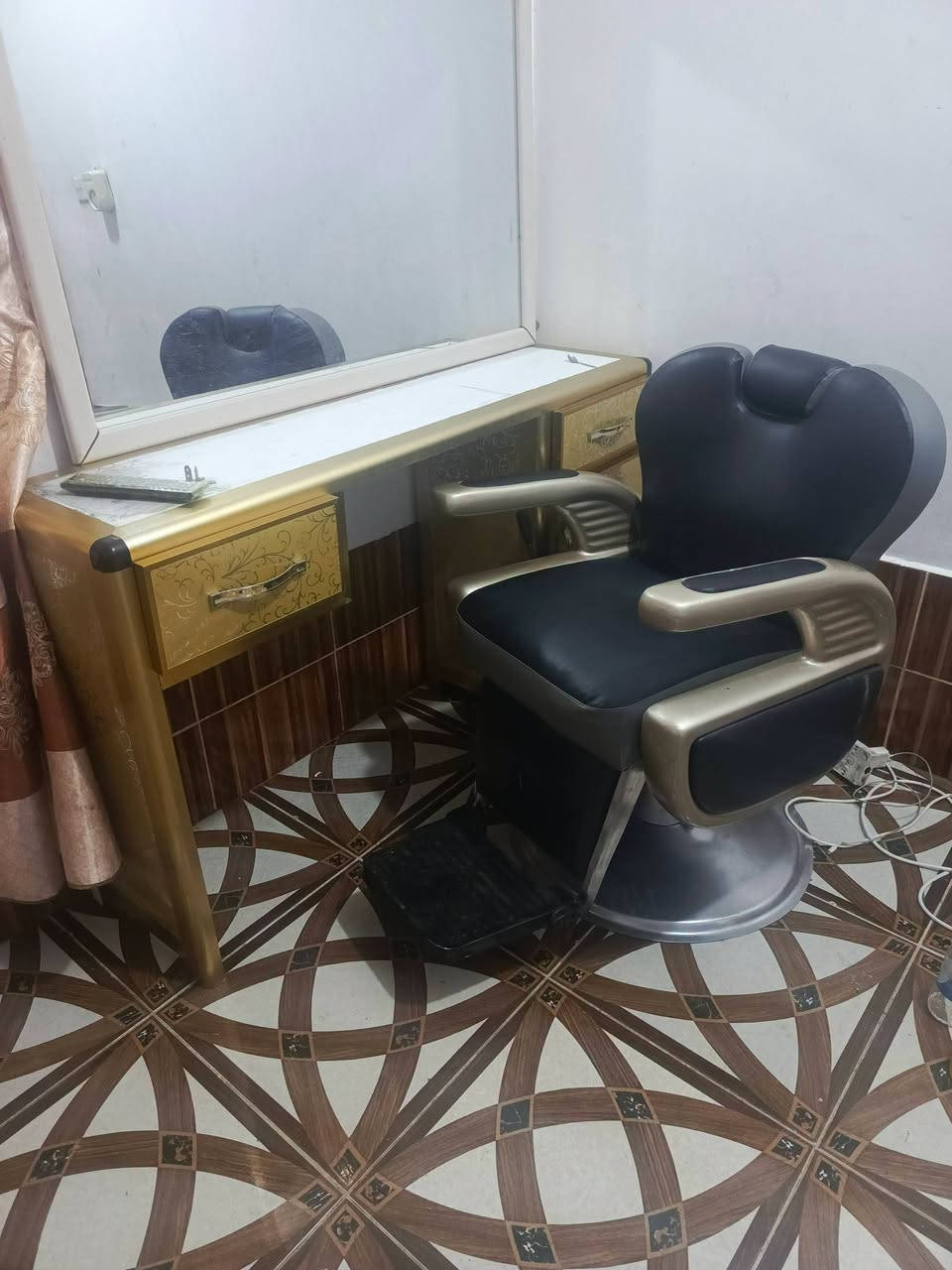 كرسي 💺 حلاقة مع ميز وامراي الميز المنيوم    كلش انضاف شغال  اخو الجديد مع ميز او مرايه
شبح 👻 اكبر حجي بل شبح 👻
الانبار القائم الكرابله 
السعر 
ع خاص 
او وتساب 
او ع رقم 📱
رجانه 
***********
كرسي 💺 حلاقة مع ميز وامراي الميز المنيوم    كلش انضاف شغال  اخو الجديد مع ميز او مرايه
