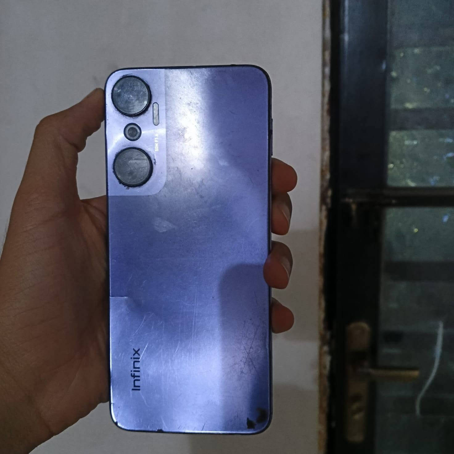 السلام عليكم
جهازInfinix HOT 20
الجهاز بس شروگ بسطيه بشاشه ما مأثر على اللمس نهائيه 
ذاكره128
رام8
السعر80وبي مجال 
***********واتساب
و الخاص مفتوح
