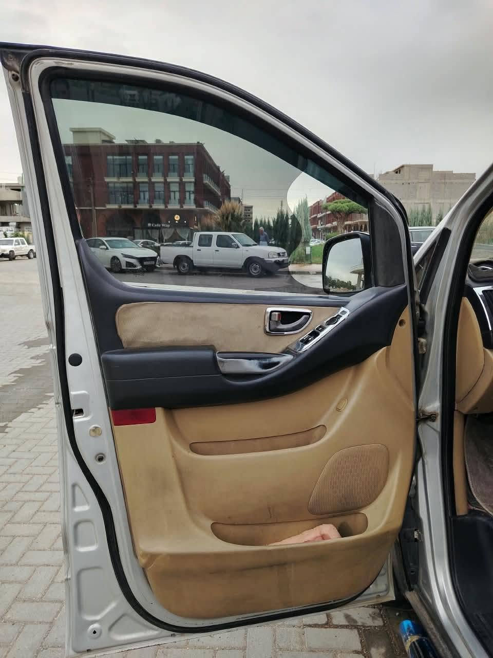 سەرتا بەناوی خوا
ستاریکس 
2009‌
بۆیاخی نیە
مەکینە سۆپەرە  مفتوح 
گیرو مەکینەو ئەکسڵی بەشەرت
سەنەویە بەشەرتی حاسیبەو ئەولیات
تەبریتی سارد و گەرمی بەشەرتە
جامی کارەبایە
ئایپاتە ومەکەبەری بیلادی تیایە
چوار تایەیی  لوک لوکە
کارەبای بەشەرت
گێجەکانی بەشەرت
تەقەو رەقەی بەشەرت
فول جوانکاریە
گاعیو کوشن و سەقفی لۆکە
یەک دینار مەسروفی تیا نیە 
ماڵی دۆستە
سعری 
شوین کلار 
بۆ زانیاری زیاتر
ژ.م ***********
