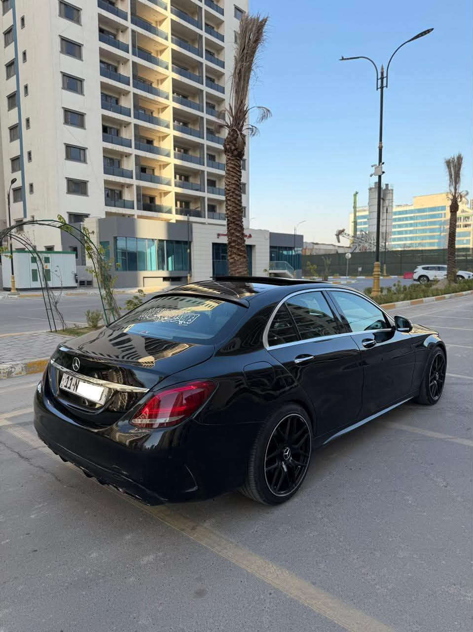 بيع مستعجل جوا سوك 195 ورقه 
مرسيدس C300 AMG  اصل 2019 فووول 
بانوراما كامله كواسي مومري ستيرن كهرباء شاشه كبيره مطعمه ابانوس فول للأخير 
ماشيه 80 الف حادثها خلفي جدا خفيف صورته موجوده
 بدون شواصي بدون لغود (( بدون ايرباك )) 
مكاني بوابه العراق المنصور 
رقمها بغداد باسمي 
*********** محمد
