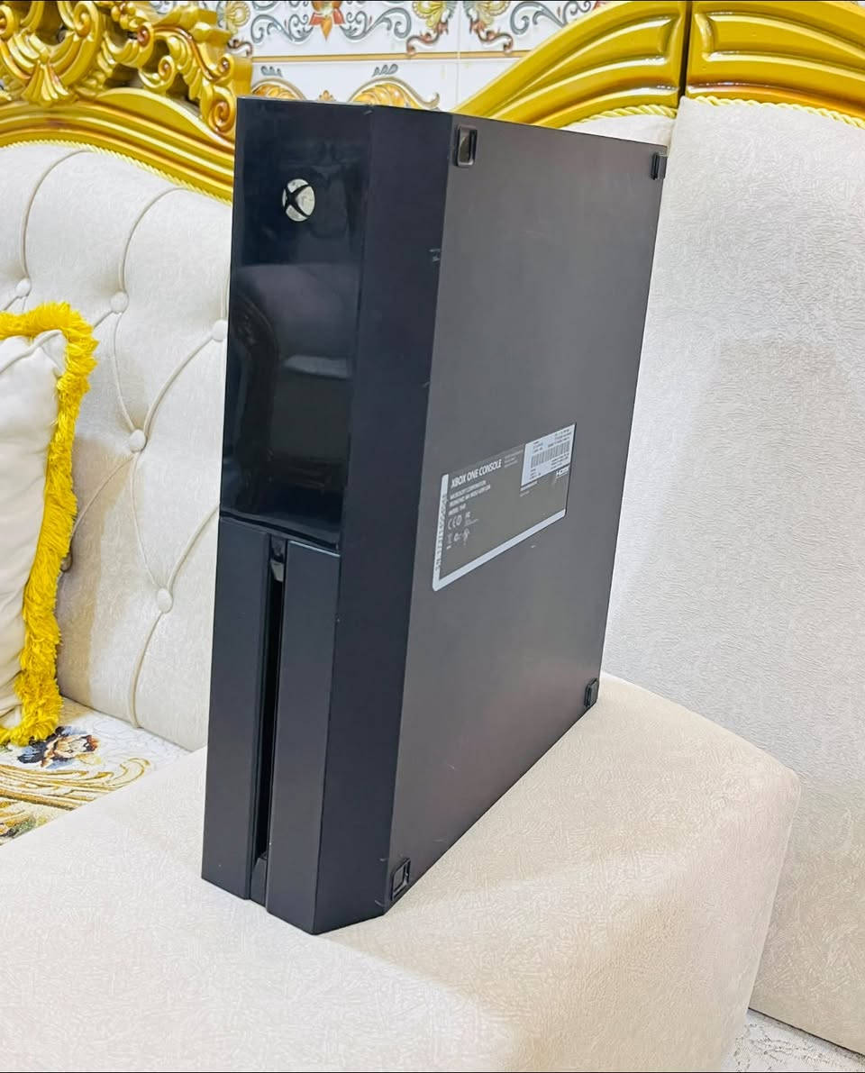 بليستيشن 🎮 اكـس بـوكس وان S نص تيرا
نضافه الجهاز فول 
لوك ستيكر لا مفتوح ولا مصلح جهاز بلادي 
شغال 100/100 مابي اي خلل 
ملحقات الجهاز جوستك و محوله الاصليه + قرص هديه
السعر 135 العنوان الرمادي يوجد توصيل محافضات ***********

