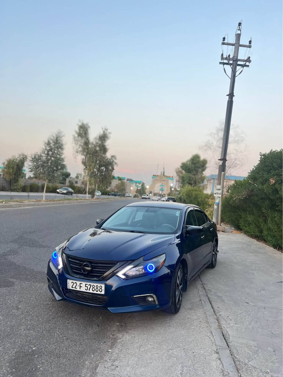 🚘 **Nissan Altima 2018 SR **

📝کوردی
 
✅ مۆدێل: 2018
✅ دۆخی سەیارە: بێ سبوغ دوو جێگای بچووک بستێک بە بستێک تەعدیلە وە دوو قۆپی بچووکی هەیە
✅گێری کراوەتەوە بەس بە شەرت کە کێشەی نەبێ
✅ئێرباگ بەس سوکان تەقیوە
✅ شێوە و دیزاینی جوان
✅ بۆ کەسێک کە بەدوای سەیارەیەکی جوان و ئابووری دەگەڕێت، هەڵبژاردەیەکی باشە

112💲 ￼كەمێک مەجال

📞 بۆ زانیاری زیاتر :***********

📩 تەنها ئەوانەی بەڕاستی حەزیان لە سەیارەکەیە پەیوەندی بکەن.

📝عربي

🚘 Nissan Altima 2018 SR للبيع

✅ الموديل: 2018
✅ حالة السيارة: بدون سبغ بيها مكانين صغار تعديل خفيف، وبيها طگّتين صغار.
✅ الجير مصلّح، ولكن بشرط ما تكون بيه أي مشكلة.
✅ الإيرباغ موجود، لكن الستيرن طاير.
✅ شكل وتصميم جميل وأنيق.
✅ خيار مناسب للي يدور على سيارة جميلة واقتصادية.

💰 السعر: 112$ 💵
🤝 أكو مجال بسيط بالسعر.

📞 للاستفسار والمعلومات اكثر :***********

📩 الرجاء التواصل من الجادين والمهتمين بالسيارة فقط.رد أربيل, العراق

نص مكتوب في الصور:
- NISSAN ALTIMA SR 2018 2.5L FOR SALE 2.5L 4 Cylinder Automatic Fuel Efficient Good Mileage A/C (Cold) Sport Interior كه یفی ره نگی شین کوتشى سيؤرت (SR) ناومندى پاک و پيتيقه تيكه لا و هيچ كيشه ى نييه ئاماده ى تيست و راهيتنان 2018 MODEL NISSAN Reliable Stylish Powerful *********** هه ولير