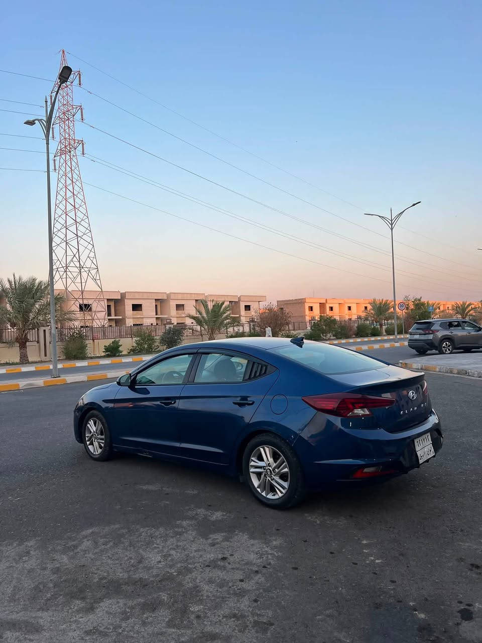 الالنترا 19وارد امريكي 
ضرر جاملغ وبنيد وبالعراق صار نص باب السكن والهلال الخلفي 
محرك 2.0دوش مبدل 
كير Atالمرغوب 
المواصفات نص فول 
السعر 110وبيها مجال ويرهم مراوس
***********
