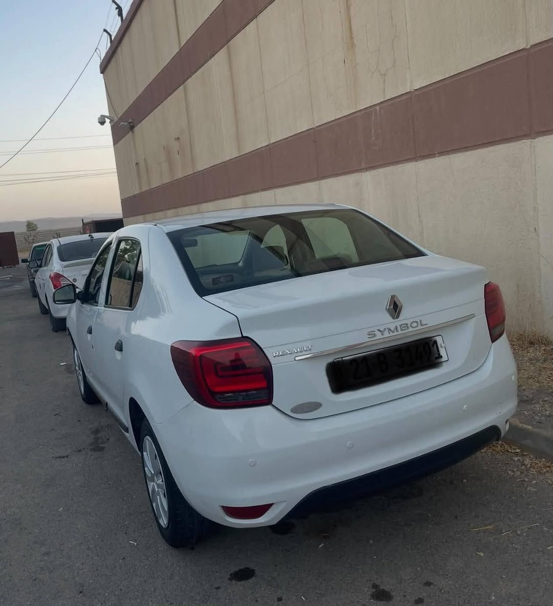 Reno sembule 2020  بێ بۆیاغە سەیارەیەکی تا بڵێی پاکو خاوێنە بێ کێشەیە گێڕو مەکینەی بەشەرت نرخی84 وەرەقەو محامەلەیکەی کەم  
ژ.م *********** دخان, السليمانية

