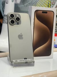 آيفون ١٥ برو ماكس • ٢٥٦ • بطارية ٨٥