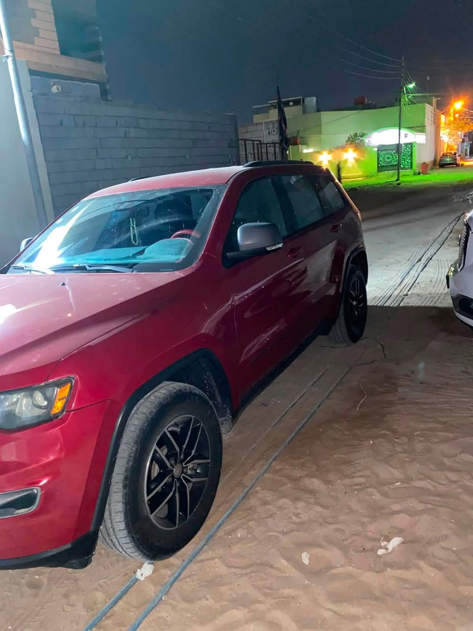 سلام عليكم 🫡 جيب لأريدو البيع مديل 17 
سياره محرك وكبر مكفولات تبريد ثلج تخم تاير حداديه سياره حادث امريكا بنيد ومصلح نفسه فقط محرك 3600 فول موصفات عده فتحه بل قماره السعر خاص مكان سياره بصره رقم بغداد بسمي تحويل ثاني يوم ***********
