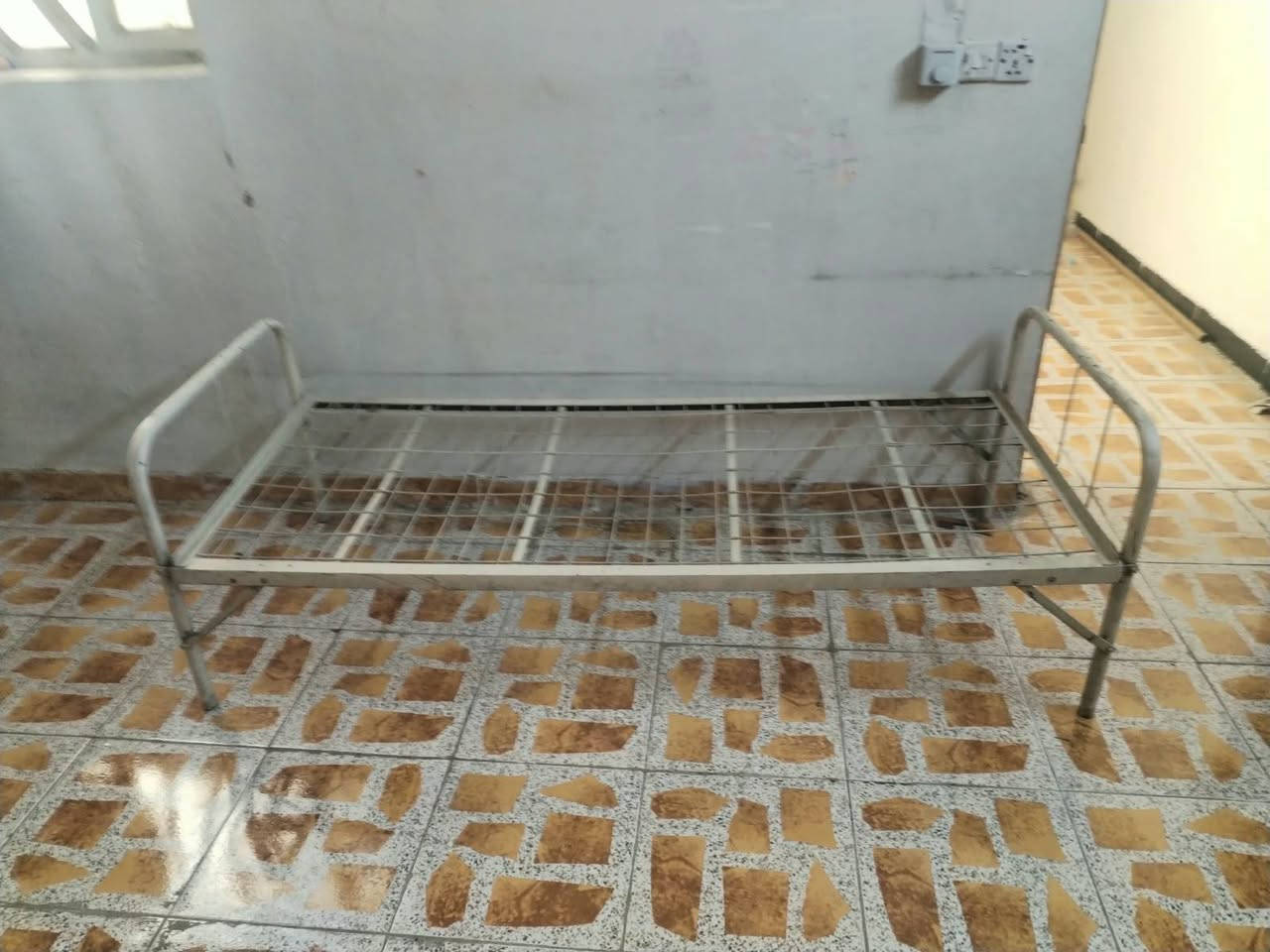 للبيع • كاونتر • اغراض