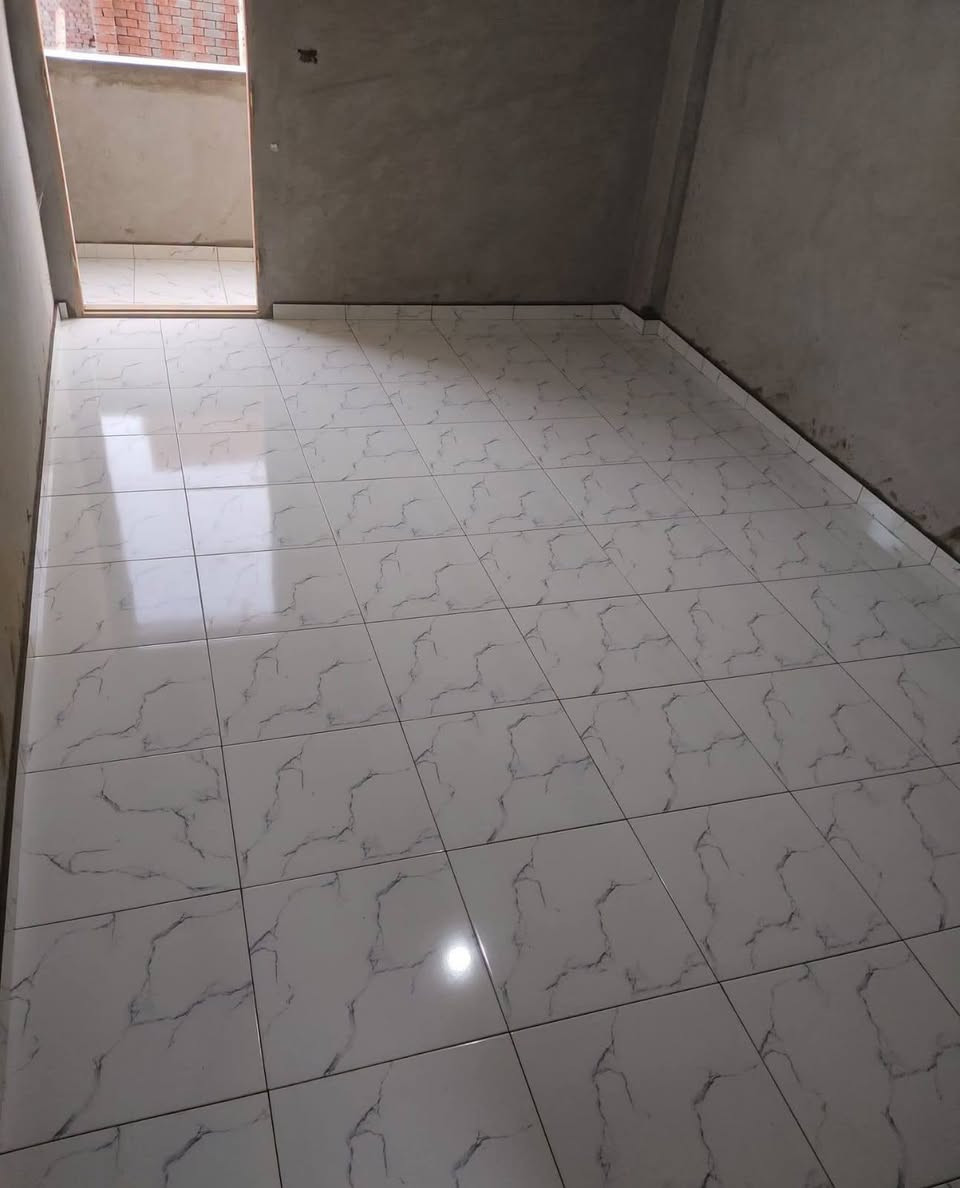 خلفة سيراميك متفرق السعر مناسبة  ويتزم بل عمال *********** ولبخ وجهاة ومنازل
