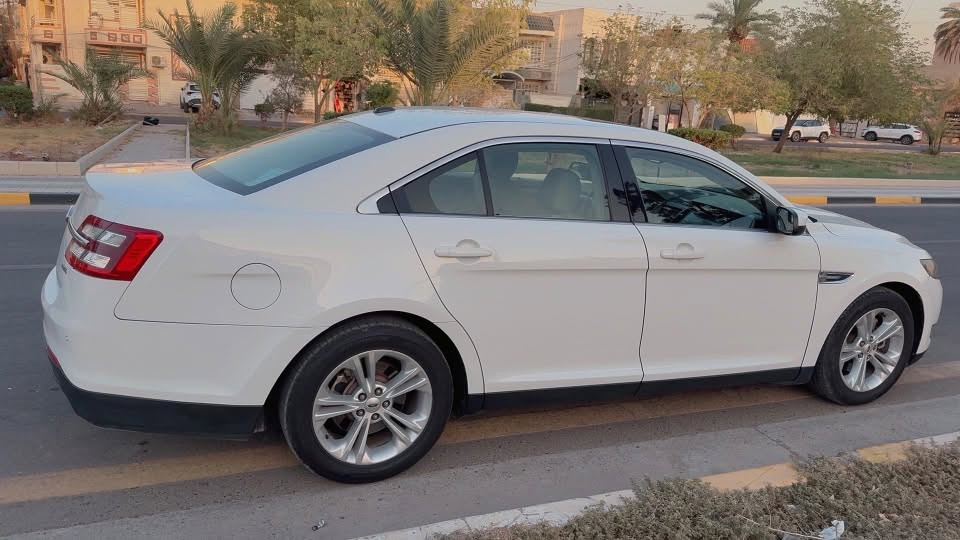 الفورد تورس NIVA Ford Taurus 2013
المواصفات:

الموديل: NIVA 2013

الفئة: SEL 

اللون: ابيض لؤلؤي

الرقم: بغداد خصوصي 

المحرك: 6 سلندر 3.5

ناقل الحركة: اوتوماتيك

الداخل: بيجي قماش نظيف + كشنات كهربائي

سستم صوت يخبل 

المواصفات:

شاشة لمس 

كروز + تحكم ستيرن

حساسات خلفية

تبريد ثلج 

زجاج كهربائي + مرايا كهربائية

لايتات LED امامية+فتحة سقف

السيارة فول مواصفات

ضرر دعاميه + خشم البنيد 

السيارة بحالة ممتازة من كلشي. محرك كير تبريد مكفولة.

الفحص للشراي.السيارة كلش مداريها كله من الوكاله قطع اصلية

المكان: بغداد

للاستفسار***********

