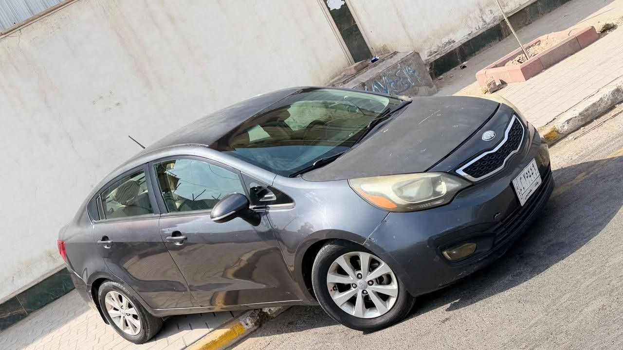 للبيع فقط  كيا ريو 2013
محرك ١٦٠٠ بانزين عادي بدون دوانز
السيارة صارلي ٥ سنين جانيها 
خير من الله 
السيارة طابة للعراق بله ضربه 
يمي رجع ابو سياره عل بابتين 
فقط انصبغن 
وعندي البنيد جارد 
السيارة جاهزه
عليها ادامة كاملة 
تخم تاير 
تبريد ثلج 
 صدر امامي خلفي 
جديد
السيارة على ايدي صارلها ٥ سنين ومداريها وخير من الله 

سعر السيارة ٧٩ وبيها مجال بسيط
للشراي فقط بيع بدوون مراوس 

مكان السيارة بغداد الاعضمية 

 ***********
