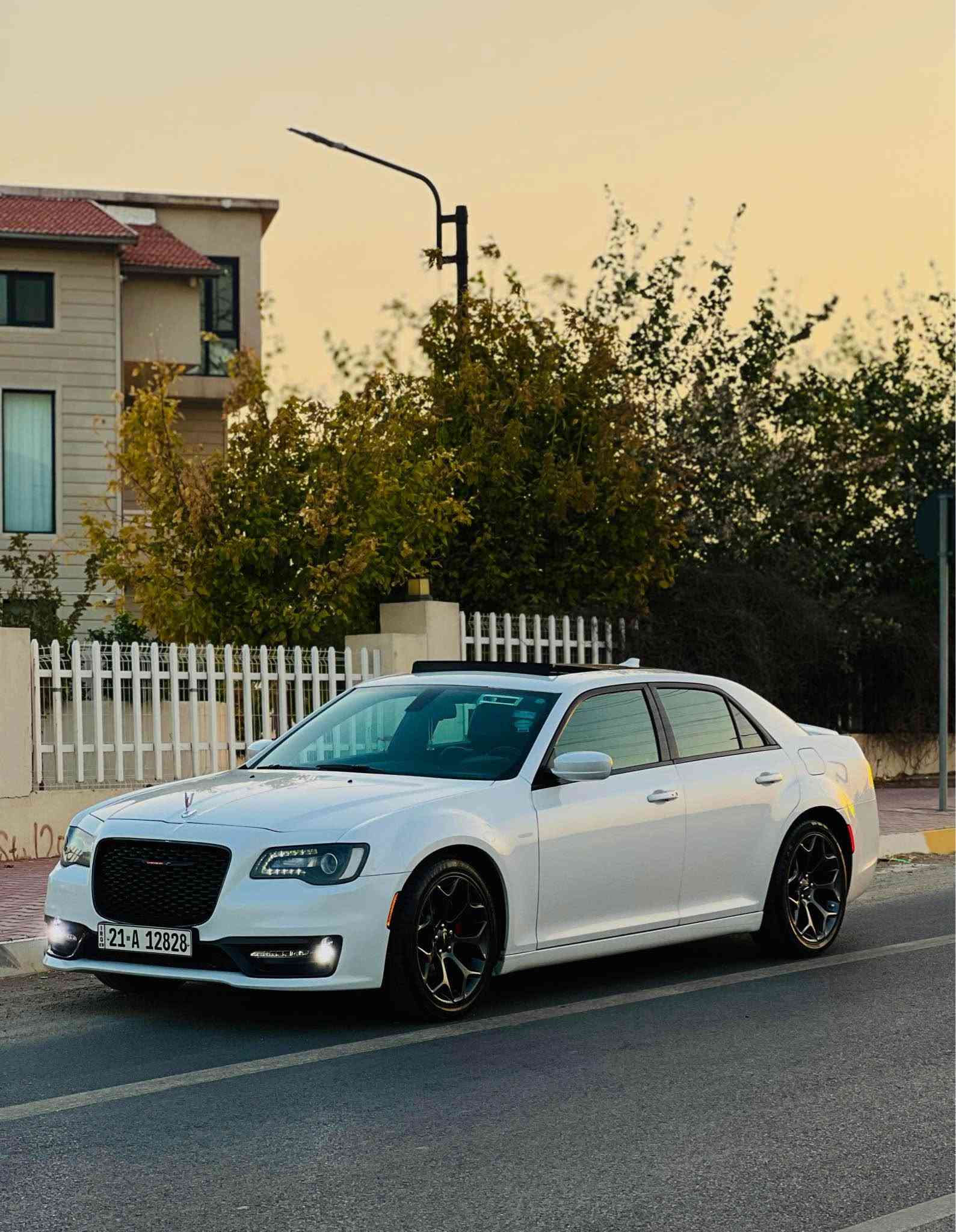 Chrysler 300 S  
[***********] 📞
‎کلایسلەر 300S   
فول فول مواصفات S
تەنها ١٠٠ هەزار مایل ڕۆشتووە
دەعامی بۆ دەعامی بێ بۆیاخ و بێ سارد 
تەنها  دەرگای سەکن گۆراوە بە بیلاد 
مەکینە 3,600 V6
بەصمە شەغال 
پانۆراما 
کوشن هیتەر
کوشن جلد 
لایت زینۆن و لید
گێڕی سوکان دوگمەی سپۆرت
 شاشە گەورە
کامێرای دواوە 
تایە و ویل ٢٠ تەبرید مەرکەزی
سەماعەcarplay  Alpine  
گێڕ و مەکینە بەشەرت  نەکراوەتەو
سەنەوی و ژینگە و هەزە تازەیە
٤ تایە و ویلی بیلادی لۆک 
تەحویل و غرامە بەشەرتە بەناوی خۆمانەوەیە
ناونیشان سلێمانی *********** السليمانية, العراق
