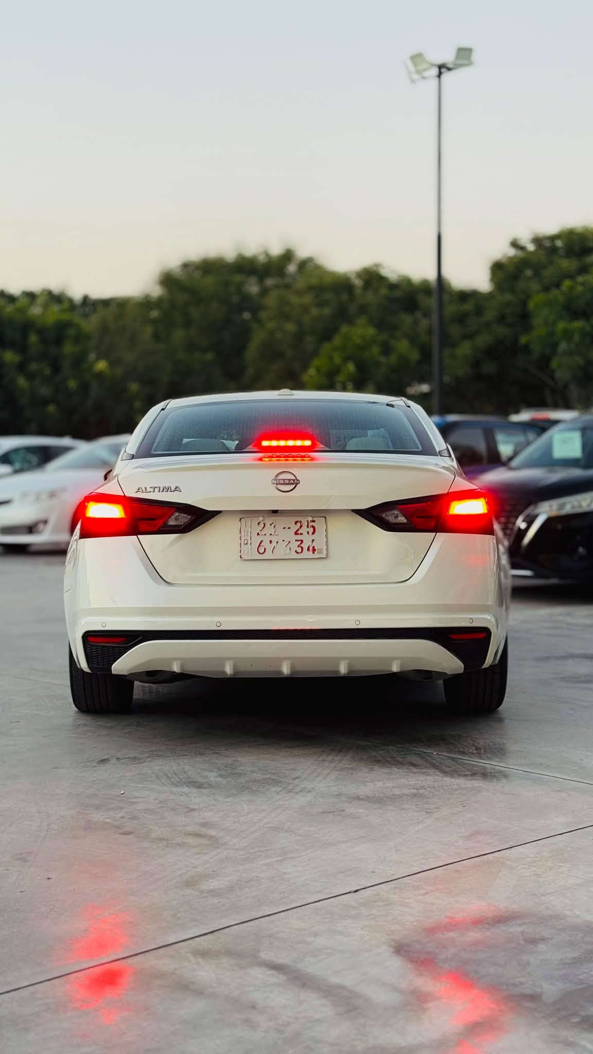 ابیض و داخل اصفر 🔥
.
Nissan Altima 2025 
.
مواصفات SV 

ماشیە ١٤ الف مایل .
.
سیارە حادثە ربع بنید صبغ و شویە بارد ، رقم الشاصی: 1N4BL4DV1SN302289
.
مکان السیارە کلار 
.
سعر ١٦٩ ورقە و مجال بسیط .
.
*********** 
***********
