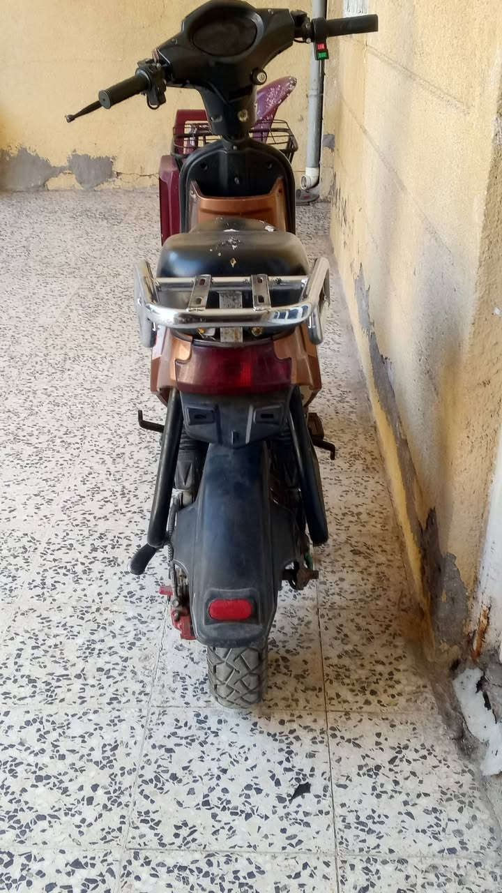 دراجه شحن • ٥ بطاريات ناقصه • ٦٠ فولت
