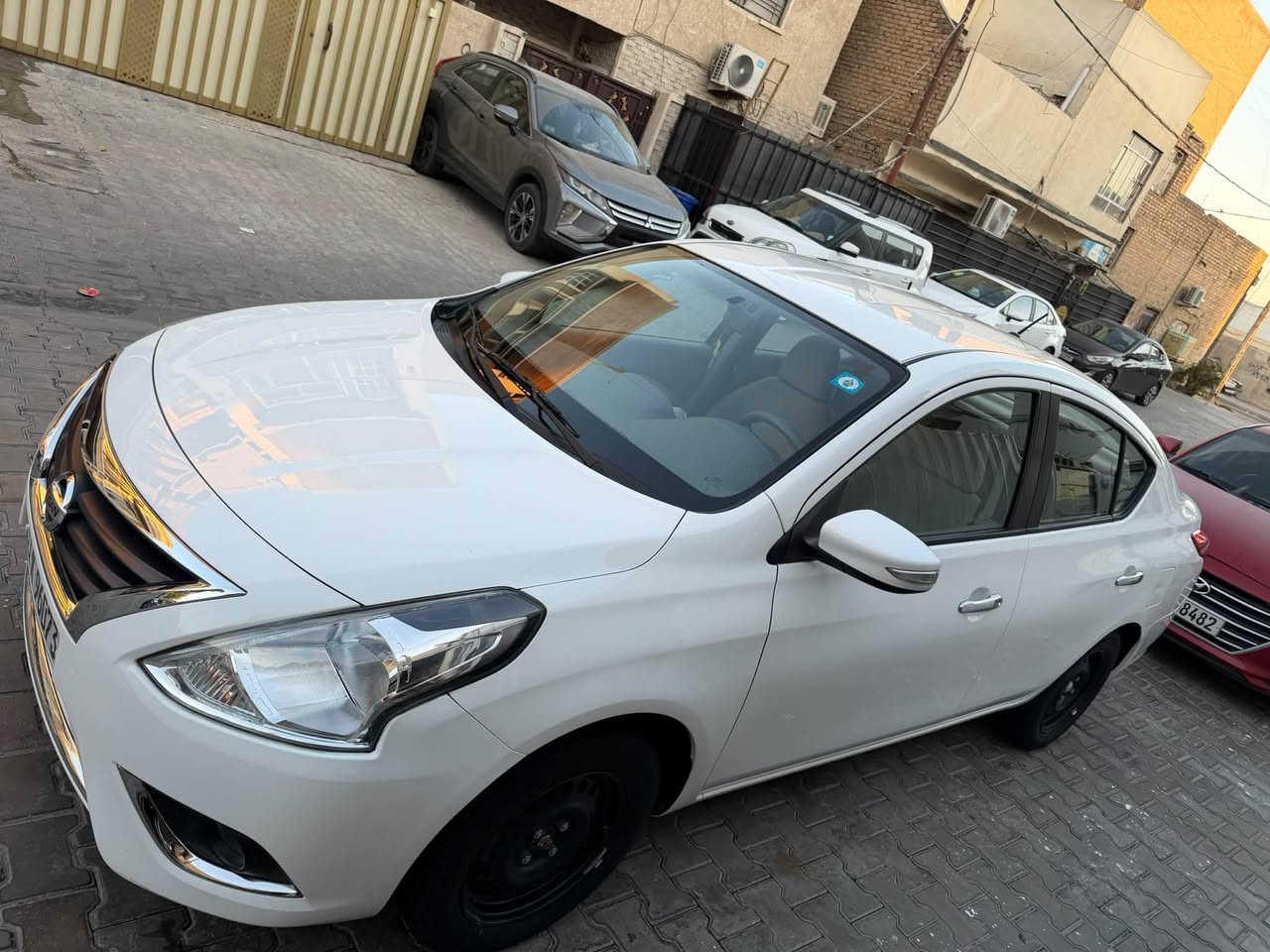 نيسان سني مصري موديل 2025 بيه فقط جملغ الايسر هاي طخه لابيه بارد ولا شي عل وضعه شركه
سعر 130$وبيه مجال بسيط
الاستفسار 
***********
