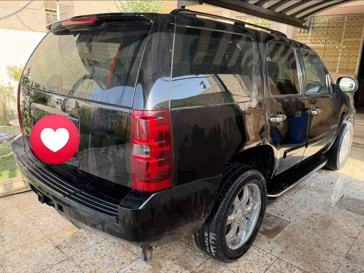 السلام عليكم للبيع تاهو أدوات  2010 LTZ
فول مواصفات 
كير ومكينة واكسل مكفول 
كشنات جلد 
كشنات ملكي منفصل 
حساسات خلفية 
شاشة كبير 
فتحة بل قماره 
كشنات كهربائية 
تبريد ثلج 
معروفه المواصفات فول 

السعر 65$ وبيها مجال 
العنوان بغداد 
للاستفسار الاتصال على ***********
