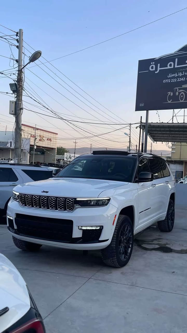 ‎jeep grand cherokee summit
سعر ٣٨٥ ورقه 

جيب سومت 2024

اعلئ فئة بلجيب 
 للبيع | جيب جراند شيروكي 2024 Summit (دفع رباعي 4X4) 

📄 الحالة: — بدون صبخ

• الفئة: Summit (فئة القمة بالفخامة) 👑

• المحرك:V8 5.7 💪
• نظام الدفع: رباعي 4X4

‎✨ أهم المواصفات والتجهيزات:

🔹 الفخامة والراحة:

• مقاعد جلد فاخرة مع تدليك 

• مقاعد أمامية مدفأة ومبردة 🔥❄️

 • نظام تعليق هوائي (جكات)
 • رادار أمامي + مانع تصادم
 • قيادة ذاتية بالمُنحنيات
 • تحذير الخروج عن المسار
 • تحذير النقطة العمياء
 • تحذير التقاطعات وتجاوز السرعة
 • نظام استشعار تعب السائق مع توقف تلقائي
 • رؤية ليلية + تصوير حراري
‏ • Head-Up Display (عرض المعلومات على الزجاج الأمامي)
 • 4 كاميرات خارجية مع بخاخات تنظيف
 • كاميرا داخلية
 • شاشات:
 • شاشة رئيسية 10.1 إنج
 • شاشة للراكب الأمامي
 • لوحة عدادات رقمية 12 إنج
 • نظام GPS + عرض الخرائط على لوحة القيادة
 • نظام صوت McIntosh مع 19 سماعة
 • شاحن موبايل لاسلكي
 • إنارة داخلية محيطية LED متعددة الألوان
 • مقاعد جلد طبيعي فاخر مع تطعيم خشب طبيعي
 • مقاعد أمامية كهربائية مع ذاكرة + مساج
 • تبريد وتدفئة للمقاعد الأمامية والخلفية
 • ستائر خلفية
 • مكيف خلفي (3 مناطق) مع تحكم مستقل
 • تشغيل عن بعد
 • دخول ذكي + بصمة 5 أبواب
 • صندوق خلفي كهربائي + فتح بحركة القدم
 • مرايا تعتيم ذاتي + طي كهربائي
 • تدفئة مقود
 • حساسات أمامية وخلفية
 • مانع تصادم خلفي
 • جنوط قياس 21 إنج
 • سقف بانوراما
 • تخم تاير جديد
بعد هوايه مواصفات 

***********

#jeep #grandcherokee #summit #2024
