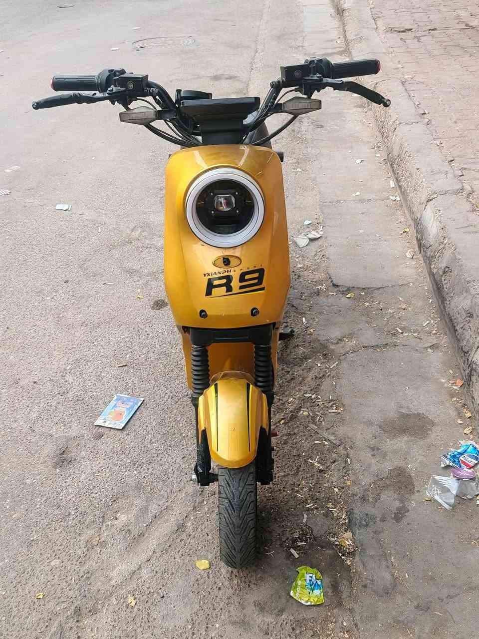 R9 • ٢٠٢٥ • بدون بطاريات