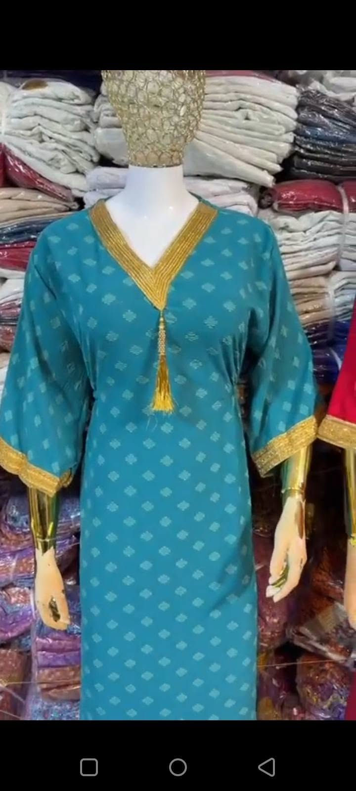 دشايش سعر القطعه 3 الف قفل 30 دشداشه
***********

نص مكتوب في الصور:
- السرعة: 2x