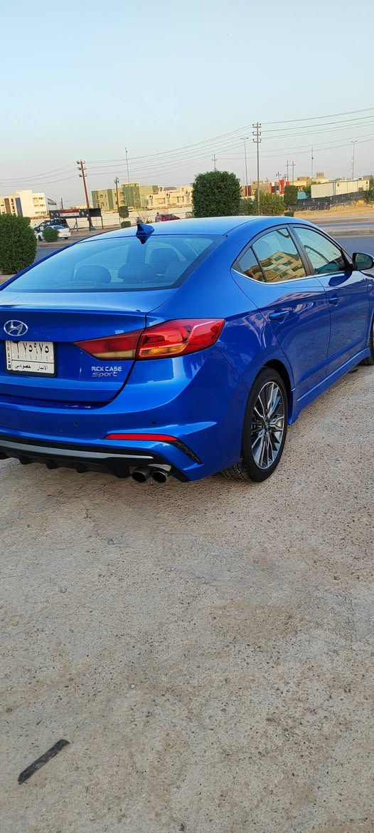 السلام عليكم 
النترا 18سبورت وارد امريكي 1600تيربو
رقم ،انبار بسمي حره
ماشيه 240 ميل
فول مواصفات 
مكينه مفتوحه  
3قطع بدون دواخل  
السعر 11$ بيه مجال
***********
