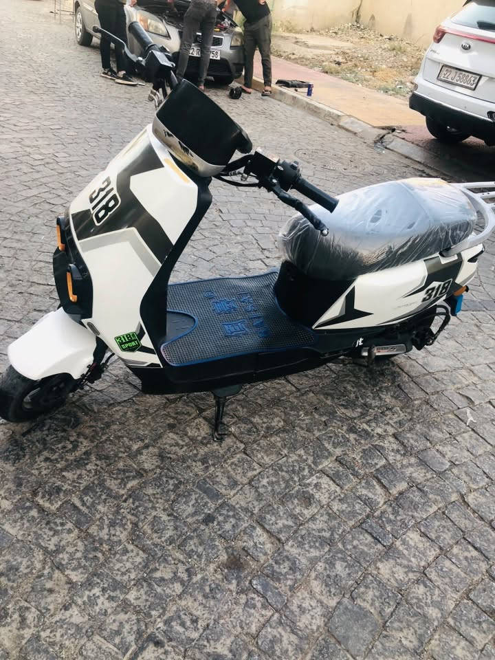 ماطور 318
6بطاريات

ملف 2000

اللون الابيض 

بك R

موديل 2025

كلشي شغال بي 

اشاره يمين اشاره يسار دبل  خلاط 

عالي وناصي

ماطور شرط الفحص بطاريه عقل وملف 

السعر 625 

العنوان دواسة خارج 

البايع شاري لا تتصل 

الاتصال ع الرقم 

***********
