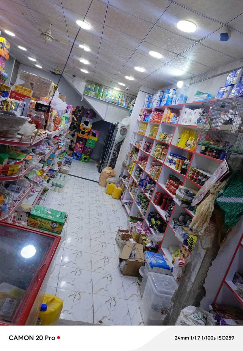 السلام عليكم من رخصت مدير الكروب اسواق للبيع مع الايجار يعني تشتريه وتكعد بيه كبل لان العالم متعلمه على المحل صارلة 5سنوات بيهه 14 براد و4مجمدات ثنين دبل ومبرده وسبلت شوف تصوير المحل وخابرني العنوان نجف حي النداء شارع قنبر شارع 20 اكتب بل موقع أسواق البركة للتسوق المنزلي وشوف عنوانه الدخل مالته من700 إلى 800 
 وبصفه مدرسة خير من الله المحل سبب البيع اجه الدوام ومانكدر انلزمه. خابروني وخادم ***********

نص مكتوب في الصور:
- CAMON 20 Pro • 24mm f/1.7 1/100s ISO386
- CAMON 20 Pro • 28mm f/1.7 1/100s ISO246
- CAMON 20 Pro • 24mm f/1.7 1/100s ISO259
- CAMON 20 Pro •
- 24mm f/1.7 1/100s ISO515
- CAMON 20 Pro 24mm f/1.7 1/100s ISO542
- CAMON 20 Pro 24mm f/1.7 1/50s ISO402
- 24mm f/1.7 1/100s ISO529