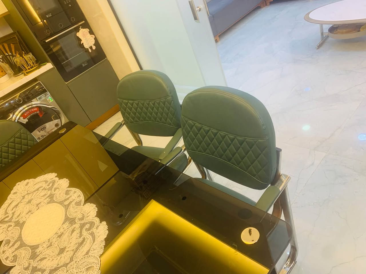 ميز طعام • ست كراسي • جديد