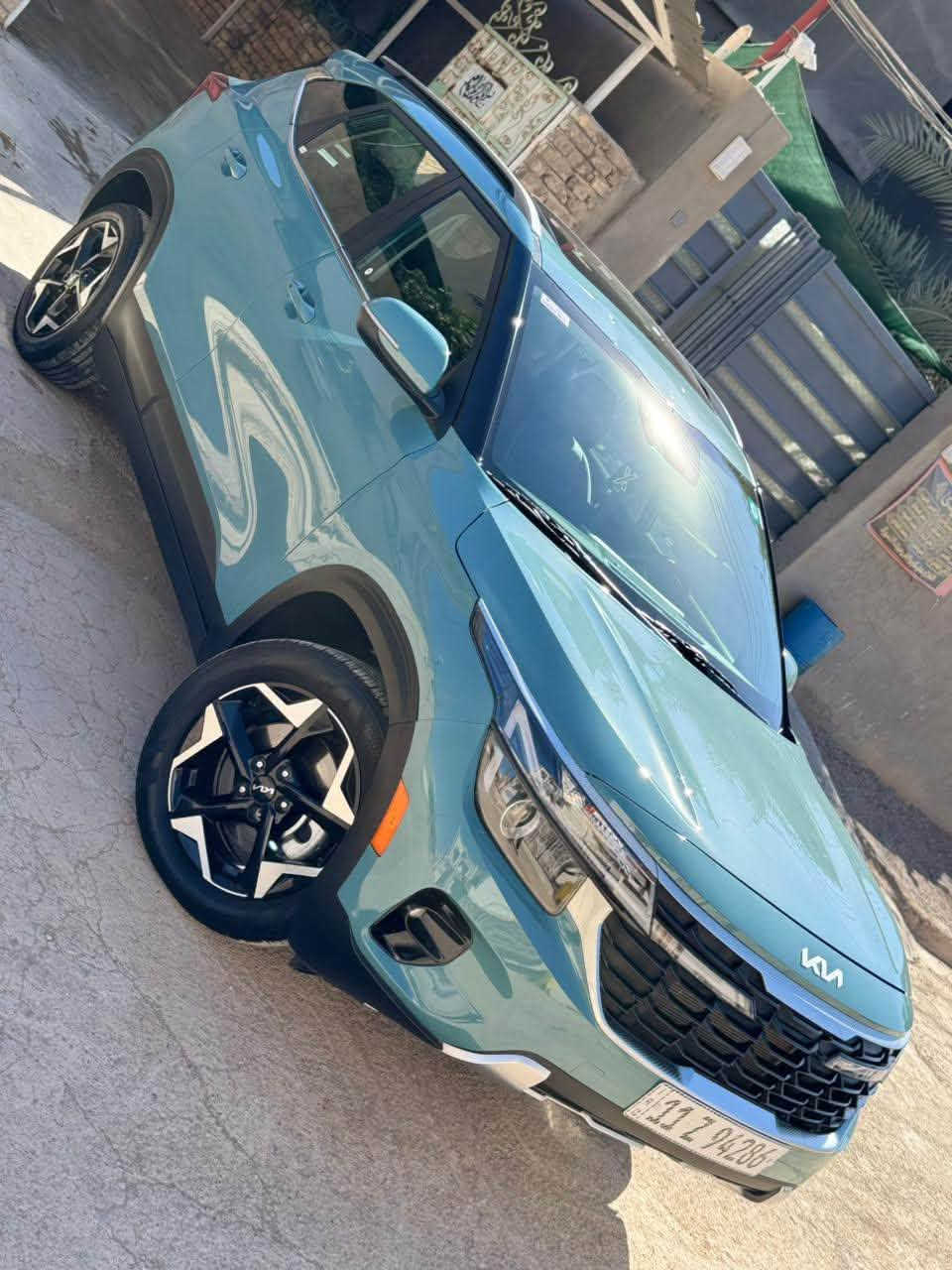 ما شاء الله تبارك الرحمن
Kia Seltos EX 4WD
كيا سليتوس
موديل 2024 EX
فول مواصفات 
لون مميز 
رقم بغداد بسمي 
فتحة سقف 
كشنات جلد تدفئة تبريد كهرباء 
شاشة متصلة 
شفتات ستيرن 
4 انطمة قيادة
راداد امامي جانبي خلفي 
تشغيل عن بعد 
توقف ذاتي 
تحديد مسار 
شاحن لاسلكي مع منافذ usp
سياره حادثها فقط كسر بالدعاميه وجاملغ بارد 
بدون ايرباك شرط بدون صبغ شرط  الي يدور جديد ومكفول تخدمه السياره 
***********
