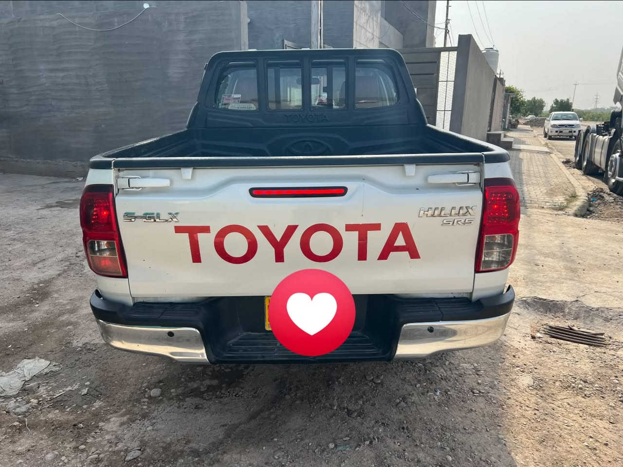 هايلكس • فور ويل • ٢٠١٧