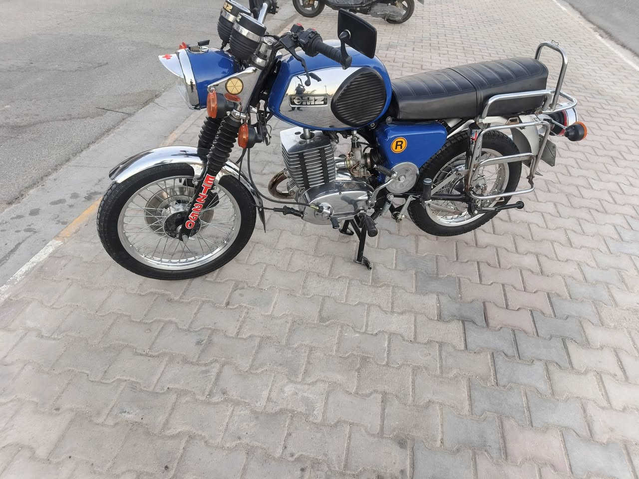 اللهم  صلي عل محمد وآل محمد
ماطور 81 ،MZ  للبيع تعمير جديد 
بدون رقم العنوان رميثه السعر خاص
باقي التفاصيل خاص مامتواجد فيس
الهاتف ***********
