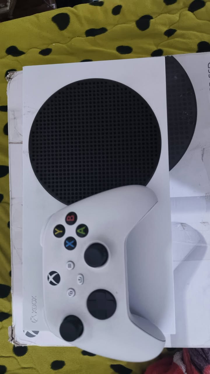 سلام عليكم 🎮 للبيع Xbox Series S

🔥 الجهاز نظيف ومستخدم استعمال شخصي
⚡ أداء ممتاز وسريع
💾 سعة تخزين 512GB
🎮 مناسب للألعاب الأونلاين والألعاب الثقيلة
🔌 الجهاز شغال بدون مشاكل

📦 يجي وياه: الجهاز + اليد + كيبلات

💰 السعر: [390]
📍 المكان: [نجف ويوجد توصيل جميع محافضات العراق]
📩 للتواصل: خاص ***********
