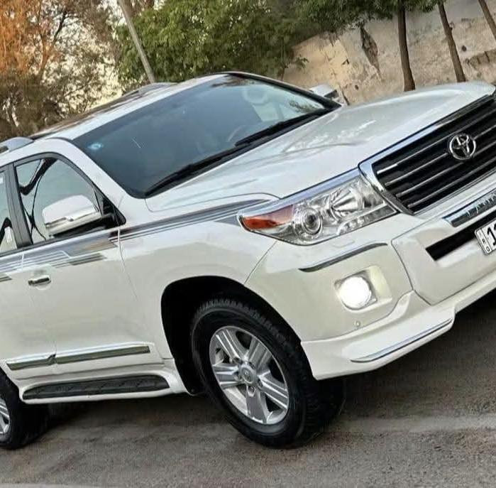 لاندكروز بريم • ٢٠١٤ • محرك ٤٠٠٠