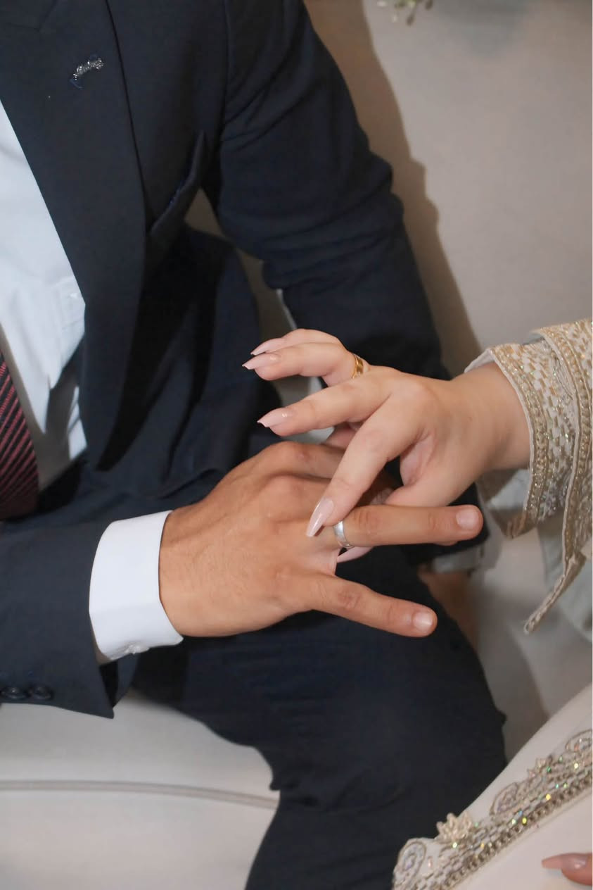 المصورة عذراء الشمري للحجز ***********
