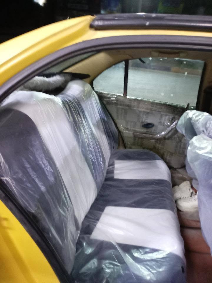 سمند ٢٠١٠ للبيع مكينة مكفولا كير
تبريد شغال عوزة بس غاز سيارة جاهزة بوجهك للشارع سعر 20  ورقة وبيه مجال ***********
