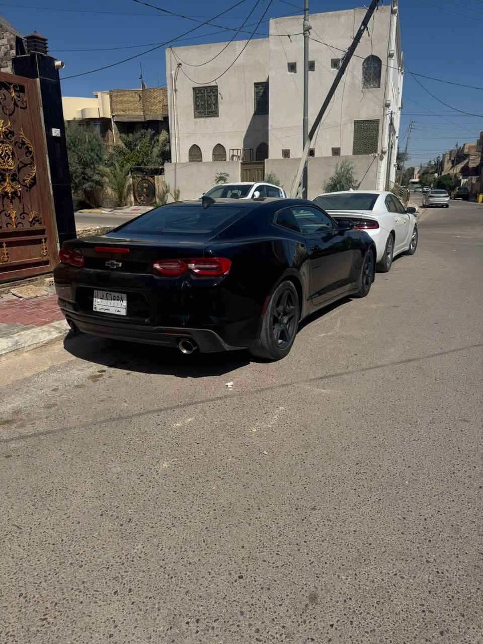 كمارو 2019 للبيع
ضررهه قطعه وحدة فقط جاملغ السايق ضربته خفيفه
لا لغود ولا شواصي 
ومكفوله من كلشي ومابيه نقص 
والسيارة فول عدا الفتحة
مكينة 4سلندر 
تبريد حداديه كله بشرط
السيارة كلشش جديدة وبل حقيقه احلا من الصور حتة كتلوك الشركة بعده بيهه 
السعر 119
رقم تلفوني ***********
