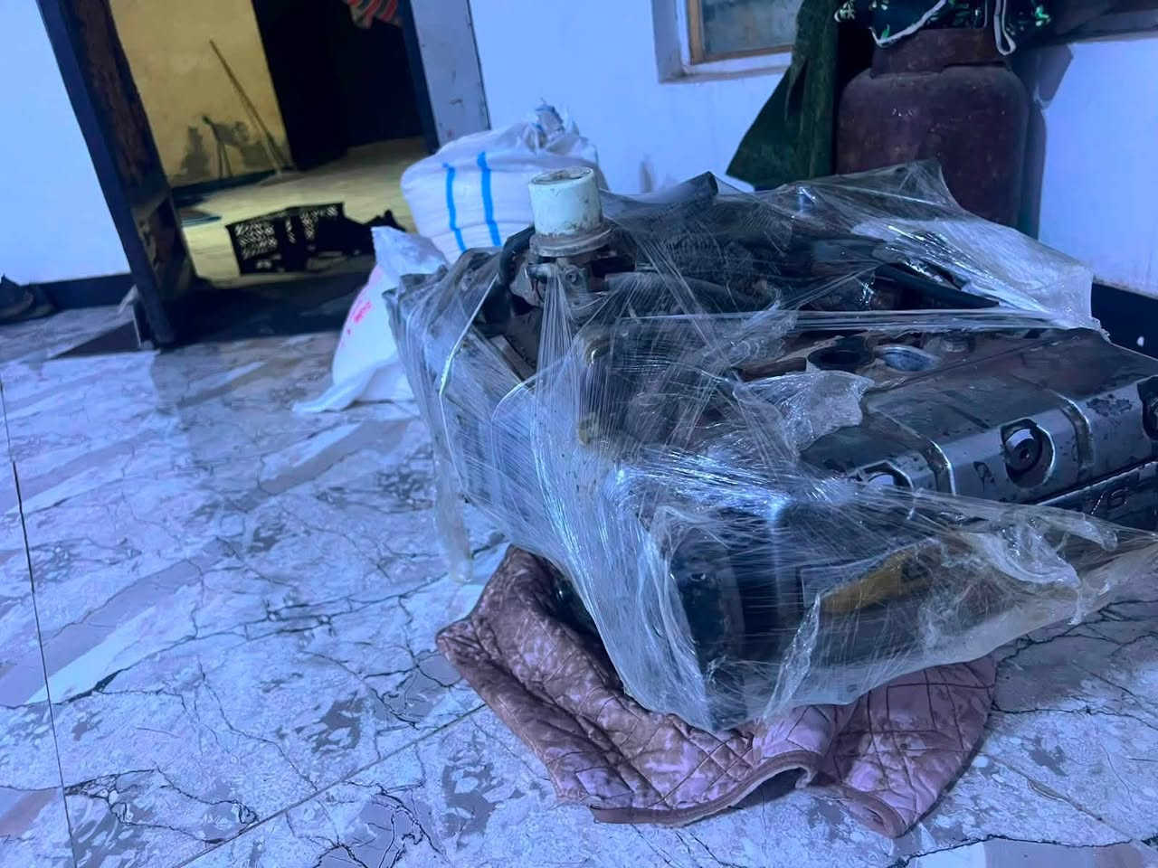 محرك كولدن 1500 نضيف مال تفصيخ  سعره 350 وبي مجال حك الجيه  رقمي ***********
