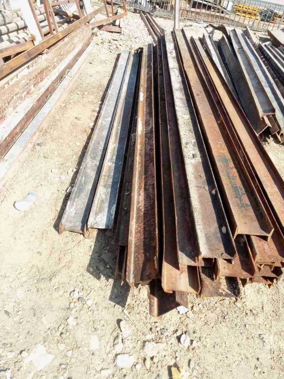 السلام عليكم ورحمه الله متوفر جينكو طول 5متر وباب سياج 4متر وباب سيم وشيلمان وبوري دائري ومربع
العنوان هيت المشتل الثاني قبال البوابه
لاستفسار الاتصال ع الرقم حصرا ***********
مكلف بلنشر فقط السعر والتفاصيل ع الرقم
