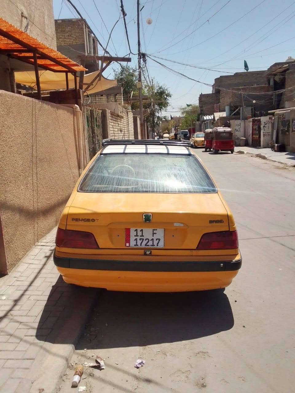 السلام عليكم بيجو بارص ٢٠١٥ للبيع سياره جاهزه من كلشي حداديه مكينه كير تخم تاير العنوان العبيدي حي السفير السعر ٣٥ وبيه مجال حك الجيه رقم الهاتف ***********
