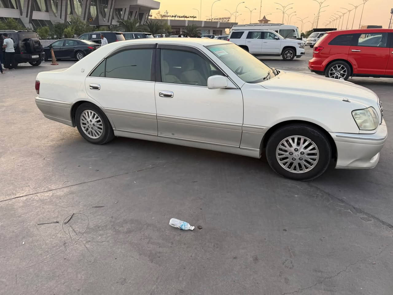 السلام عليكم ملكه موديل 2002 
محرك D4
دكمتين
سياره مكفوله كفاله عامه 
بدون كصه او عيب شرعي
رقم نجف انكليزي دولي
رقم تلفون ***********
سياره بسمي اصوليه
هزه جديده
سنويه جديده الى 2031
