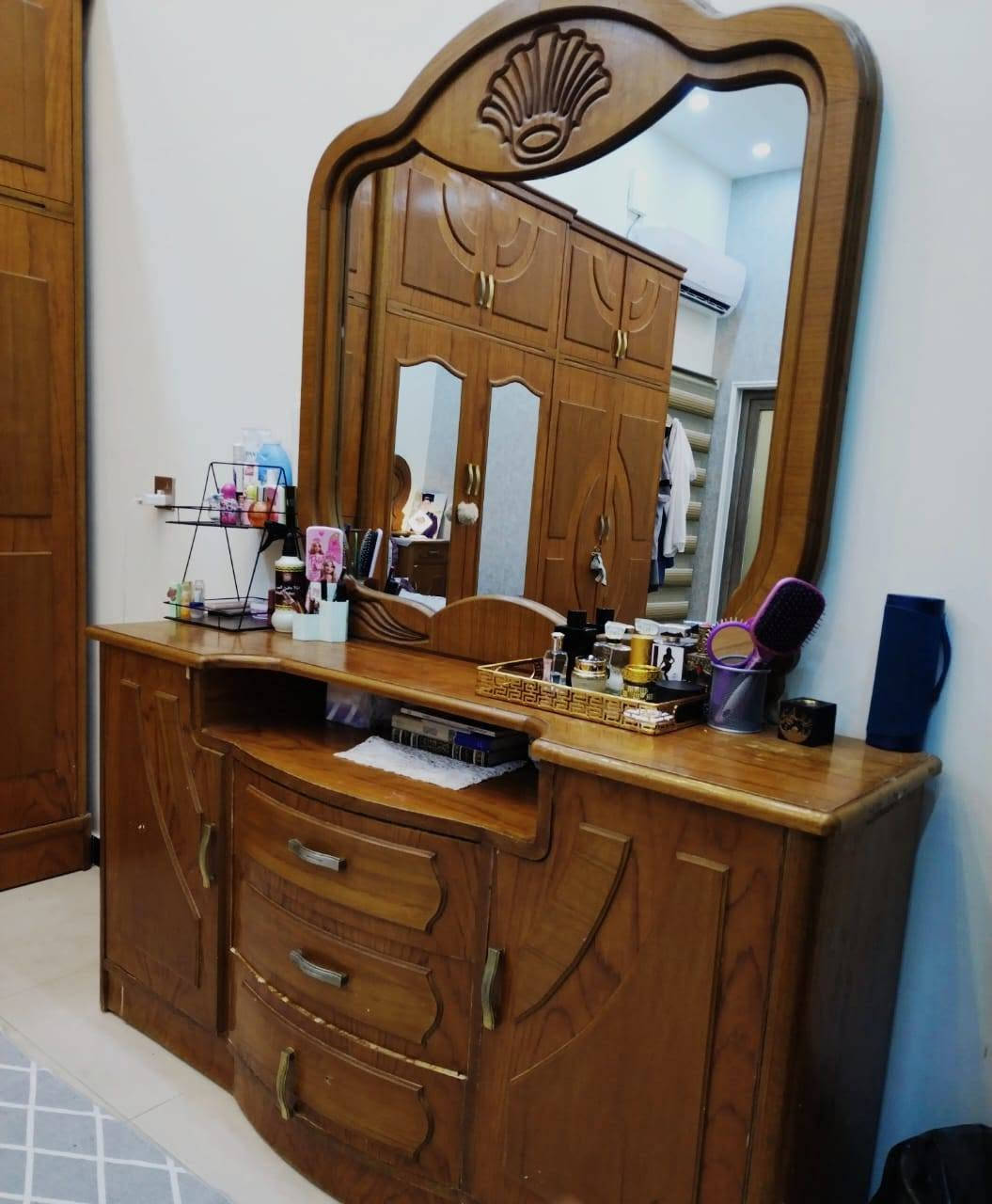 غرفة عراقي مستخدمة شغل الحساوية
السعر مليون وربع
العنوان البصرة الزبير
***********
