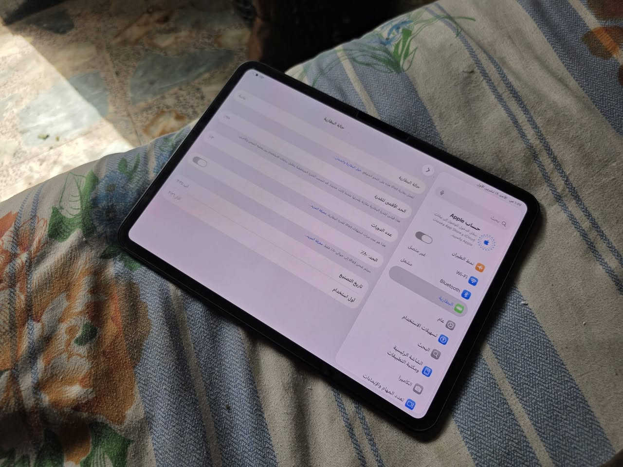 آيباد ١١ برو • ٢٥٦ • بطارية ٩٩٪
