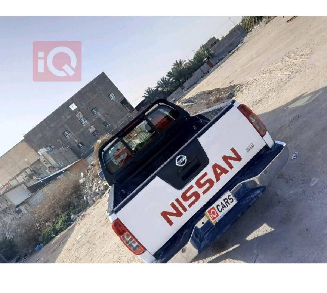 السلام عليكم
نيفاره 14 

مكينه بلادي ما مفتوح 

كير اوتماتيك 
رقم بصره 
سياره نضيفه معتني بيها 

تخم تاير جديد تبريد حداديه 

خير من الله 

بصره ابي الخصيب 

***********
