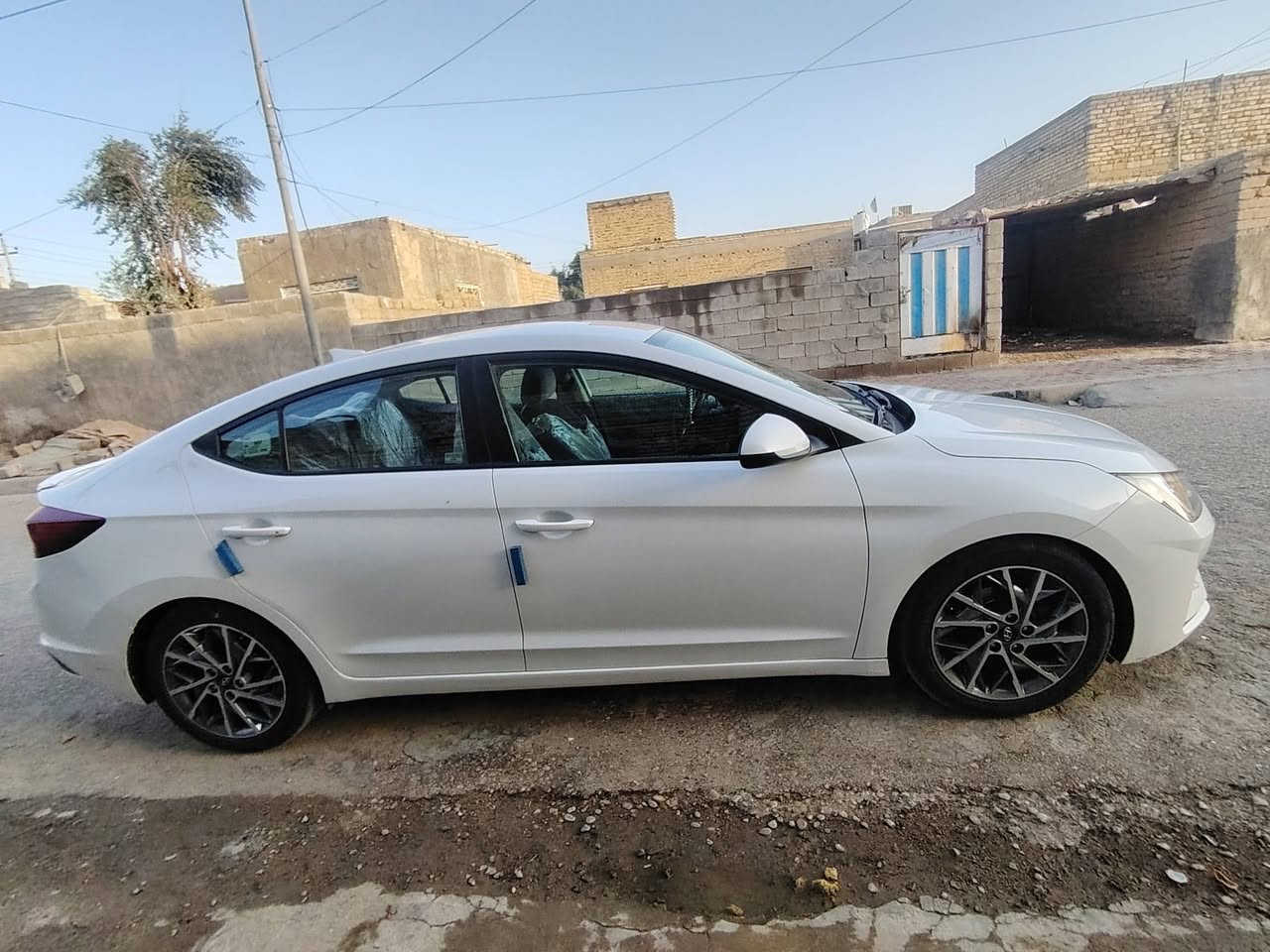 سياره النتره البيع موديل 20 سياره جاهزه وارد امريكي سعر خاص الستفسار على الرقم ***********
