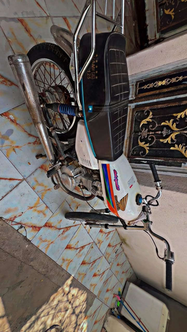 للبيع ب300 
***********

