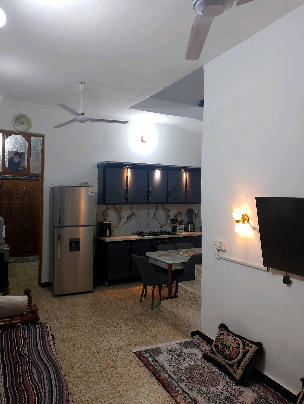 بيت للبيع نظيف مساحته 85 متر في مدينة الصدر الدسيم سعره 55 هوه والكاونتر والغساله و2 تانكي مي وماطور والمغسله بي مجال بسيط