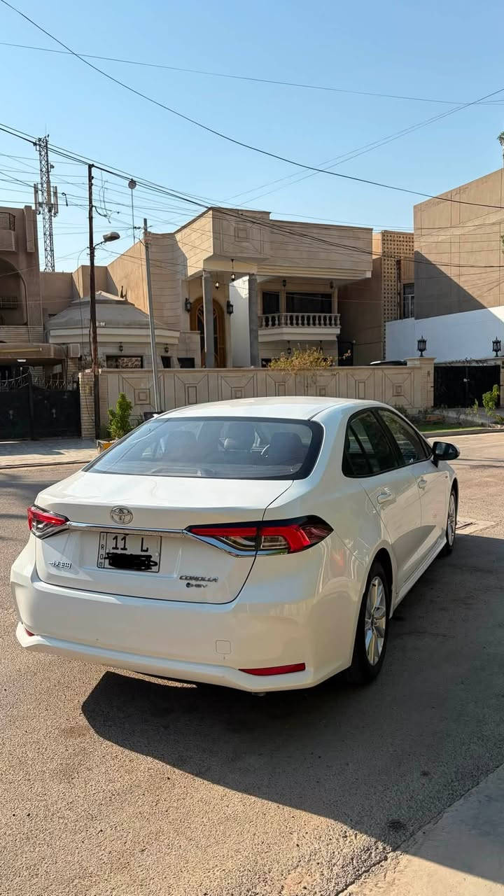 السلام عليكم ورحمة الله🙏
تيوتا كورلا للبيع ( هايبرد) ✔️

موديل : 2025 🔸

ماشية : 23 الف km 🔹

سيارة كفالة عامة بدون صبغ أو تعديل

مواصفات فوول 1/1▪️

شاشة _ كامرة _ تحكمات كروز سرعة رادار امامي تحديد مسار تبريد قطعتين لايتات زنون 
السعرر 163 وبيها مجال
*********** يوجد واتس اب

((مكان السياره بغداد))
