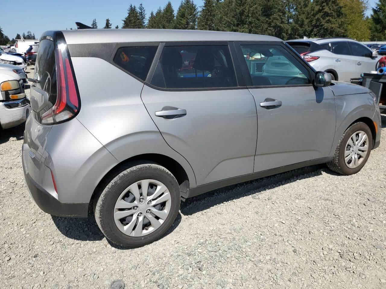 2023 KIA SOUL, LX
السلام عليكم كيا صول موديل 2023 مواصفات LX  

سلفر اللون ماشية 37m 

(( جميع الايرباكات سليمة ))

رادار تنبيه ⛔️ ومواصفاتها بعد معروفة 

رقم شمالي دهوك المرغوب بأسمي ( امن من الغرامات)

صور الحادث بالمنشور 

الشاصي KNDJ23AU6P7844417 

سنوية جديدة تنتهي ب2031شهر5

هزة جديدة تنتهي 2027 شهر ال5

هاتف *********** وبي واتساب 

السعر 145 وقابل للتفاوض

مكان السيارة بغداد - حي اور 

سيارة جديدة تخبل متصرف عليها ربع ومداريها كلة بانزين محسن وتايرات جدد وتخم دسكات هم 

ملاحظة بيها طخة خفيفة بالدعامية الخلفية جهت يمين الصدر صارت عدي
